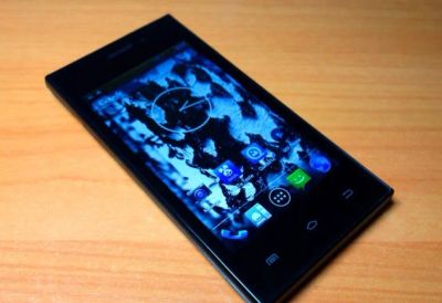 Лот: 5688809. Фото: 1. highscreen zera f. Смартфоны
