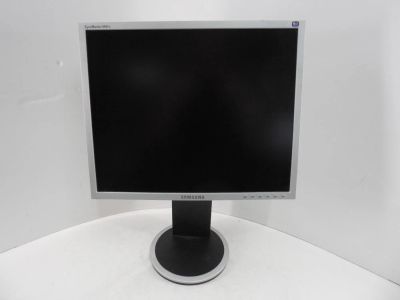 Лот: 9650383. Фото: 1. Монитор 19" Samsung SyncMaster... ЖК-мониторы