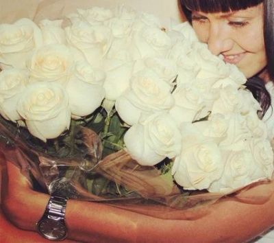Лот: 3102334. Фото: 1. Букет из 51 розы, доставка в Красноярске... Свежие цветы