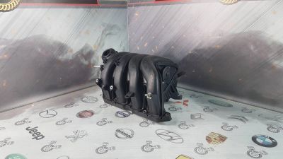 Лот: 23584980. Фото: 1. Коллектор впускной Toyota Avensis... Двигатель и элементы двигателя