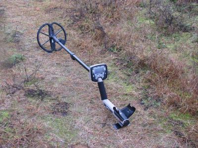 Лот: 17204357. Фото: 1. Металлоискатель Minelab Safari... Металлоискатели, металлодетекторы