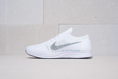 Лот: 11230732. Фото: 1. Кроссовки Nike Flyknit Racer артикул... Кеды, кроссовки, слипоны