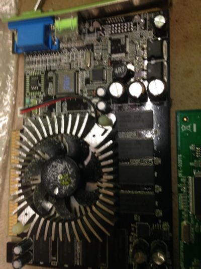 Лот: 7478606. Фото: 1. nVIDIA GeForce4 Ti 4200 64MB. Видеокарты