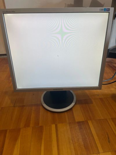 Лот: 22269560. Фото: 1. Монитор Samsung SyncMaster 940n. ЖК-мониторы