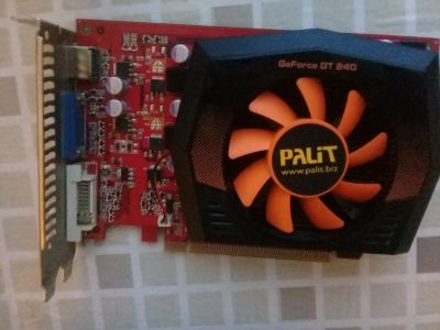 Лот: 16989914. Фото: 1. Видеокарта GeForce GT 240. Видеокарты