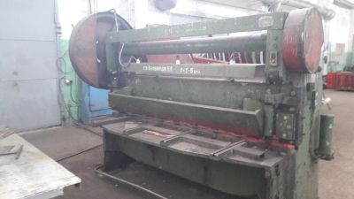 Лот: 10237368. Фото: 1. Продам гильотину 6х2200. Промышленное