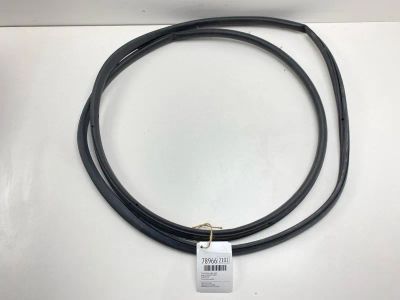 Лот: 21217680. Фото: 1. Уплотнитель Audi A8 2003 4E4839912F... Кузов
