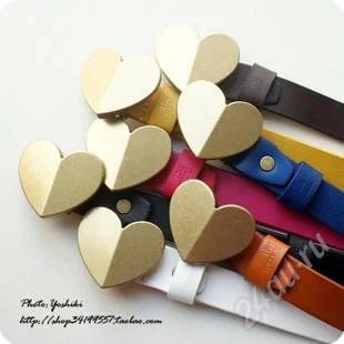 Лот: 945626. Фото: 1. Ремень LOVE MOSCHINO натуральная... Ремни, пояса