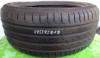 Лот: 13751098. Фото: 1. Шины 245/45 R19 245/45/19 Nokian... Шины