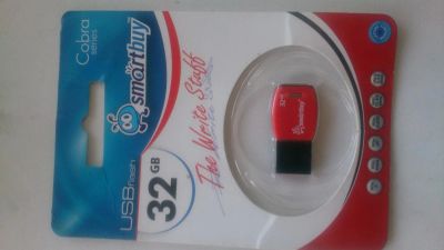 Лот: 4271994. Фото: 1. продам флешку 32 гб. USB-флеш карты