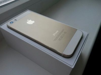 Лот: 5064867. Фото: 1. Apple iPhone 5s 64gb [Золотой... Смартфоны