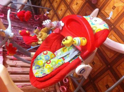 Лот: 5100711. Фото: 1. Электрокачеля Graco !. Ходунки, прыгунки, качели