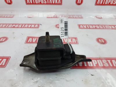 Лот: 21002829. Фото: 1. Подушка двигателя Subaru Legacy... Двигатель и элементы двигателя