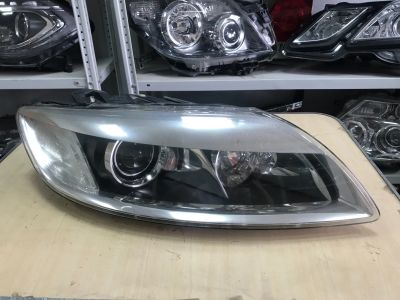Лот: 25639706. Фото: 1. Правая фара Audi Q7 (Адаптив). Оптика и освещение