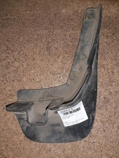 Лот: 21411495. Фото: 1. брызговик Nissan Bluebird U14. Двигатель и элементы двигателя