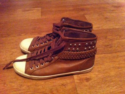 Лот: 6077384. Фото: 1. Кеды Bershka. Кеды, кроссовки, слипоны