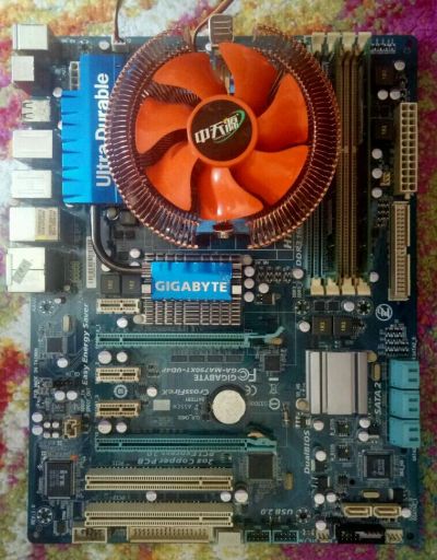 Лот: 11590412. Фото: 1. Материнская плата GigaByte. Материнские платы