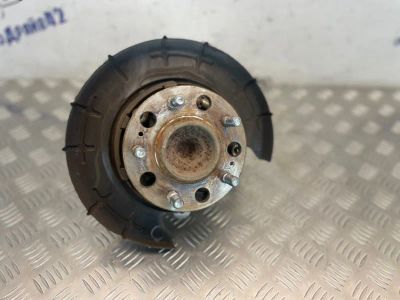 Лот: 23018028. Фото: 1. поворотный кулак Hyundai IX35... Двигатель и элементы двигателя