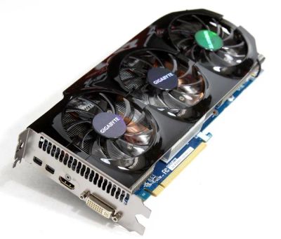 Лот: 20550300. Фото: 1. Gigabyte Radeon HD7970 r9 280... Видеокарты