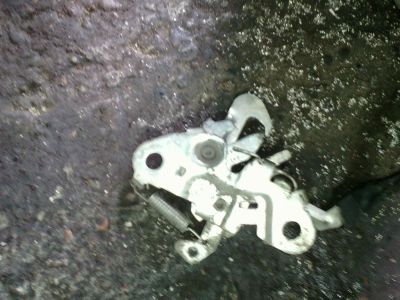 Лот: 7270521. Фото: 1. Замок капота Peugeot 207. Кузов