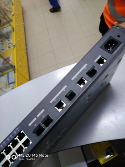 Лот: 16238259. Фото: 1. Комутатор huawei s2320-28tp-ei-ac. Коммутаторы