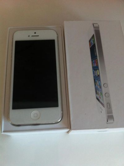 Лот: 7463077. Фото: 1. apple iphone 5. Смартфоны