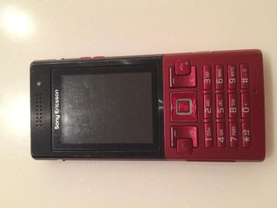 Лот: 5215332. Фото: 1. Sony Ericsson T700. Кнопочные мобильные телефоны