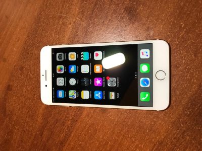 Лот: 13044222. Фото: 1. iPhone 7 Plus 128gb gold. Смартфоны