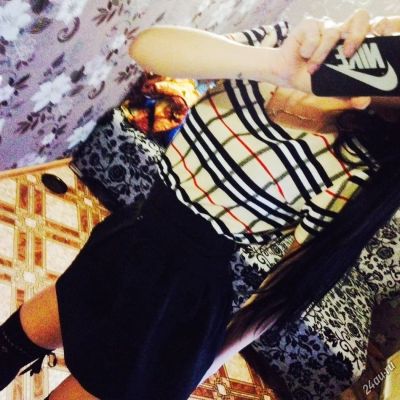 Лот: 5524791. Фото: 1. Стильная кофточка Burberry, XS-M. Блузы, рубашки, водолазки