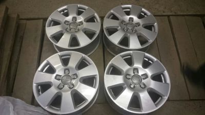 Лот: 8403754. Фото: 1. Диски на Audi Q7. Диски