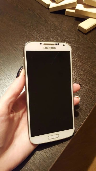 Лот: 11166537. Фото: 1. Samsung s4 9500. Смартфоны