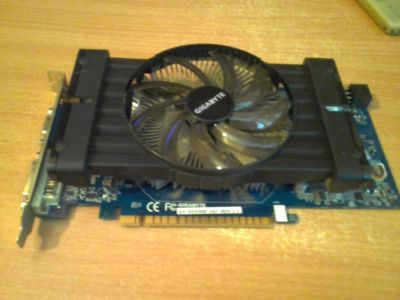 Лот: 9174373. Фото: 1. Gigabite GeForce GTX 550 Ti 900Mhz... Видеокарты