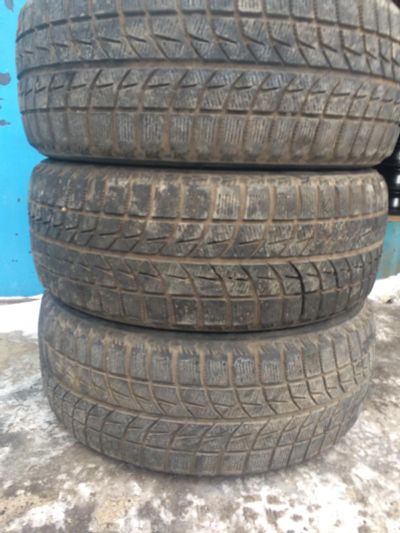 Лот: 8523079. Фото: 1. 215/55/R17 Bridgestone 2шт. Шины