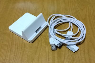 Лот: 21114121. Фото: 1. Док станция для Apple. Зарядные устройства, блоки питания, адаптеры сетевые для смартфонов