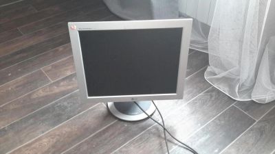 Лот: 7365447. Фото: 1. Монитор LG Flatron l1730b. ЖК-мониторы