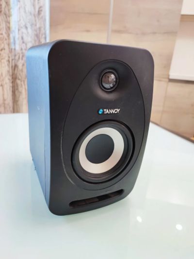 Лот: 19470481. Фото: 1. Студийный монитор Tannoy reveal... Другое (профессиональный звук)