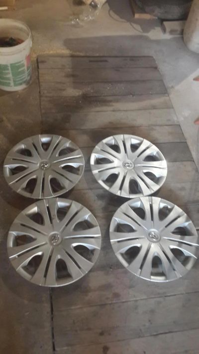 Лот: 7236008. Фото: 1. Колпаки toyota r16. Колпаки