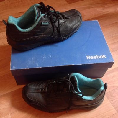 Лот: 10141782. Фото: 1. Кроссовки Reebok кожа . Оригинал... Кеды, кроссовки, слипоны