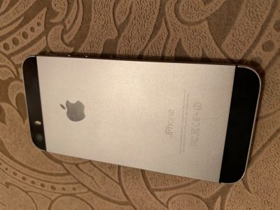 Лот: 14721450. Фото: 1. iPhone 5s 16ГБ. Смартфоны