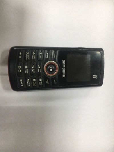 Лот: 15325069. Фото: 1. Сотовый телефон Samsung GT-E2121B. Кнопочные мобильные телефоны
