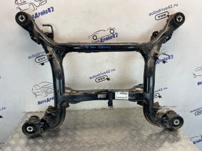 Лот: 23503778. Фото: 1. Подрамник Volkswagen Touareg CR7. Двигатель и элементы двигателя