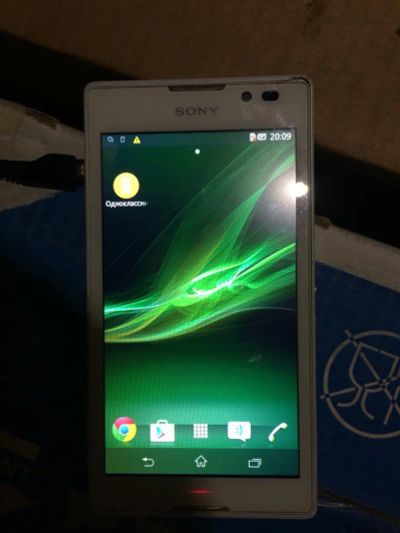 Лот: 6334709. Фото: 1. Sony Xperia C C2305 4 Гб белый. Смартфоны
