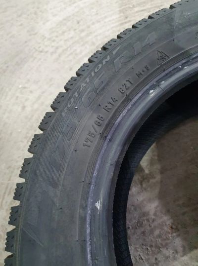 Лот: 18180246. Фото: 1. Шины Pirelli Ice zero 175 65 14. Шины