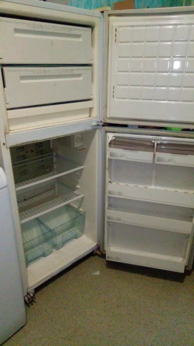 Лот: 10371733. Фото: 1. Продам холодильник Бирюса 153. Холодильники, морозильные камеры