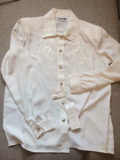 Лот: 9636685. Фото: 1. блузка белая с вышивкой. Блузы, рубашки