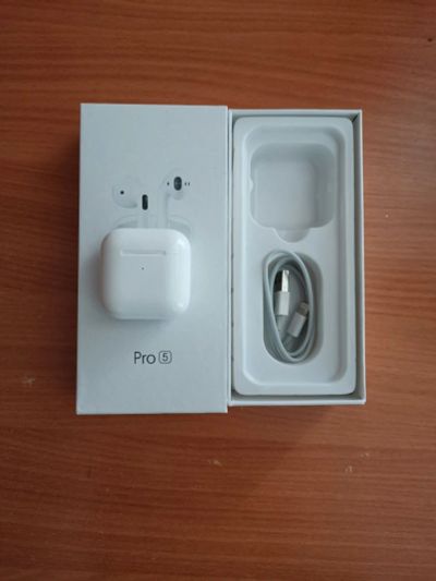Лот: 17795829. Фото: 1. AirPods 5. Наушники, гарнитуры