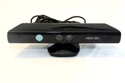 Лот: 13262477. Фото: 1. Оригинальный KInect Для xbox 360. Аксессуары для игровых приставок, консолей, геймпады