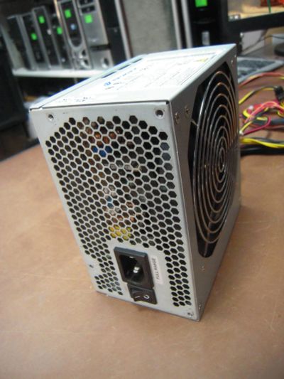 Лот: 11643878. Фото: 1. Блок питания ATX для компьютера... Корпуса, блоки питания