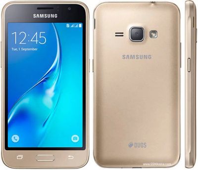 Лот: 8786562. Фото: 1. Samsung Galaxy J1(2016) J120 Gold. Смартфоны