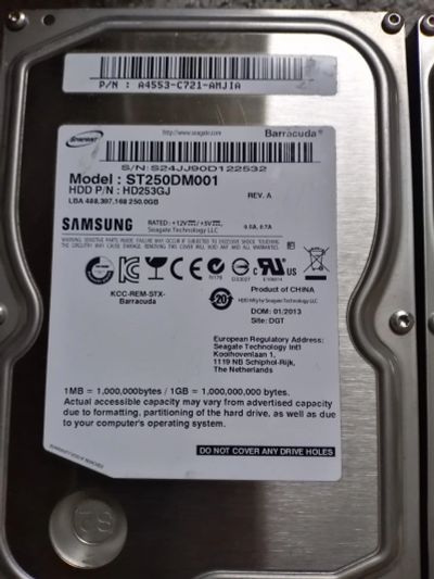 Лот: 17440610. Фото: 1. Жесткий диск HDD Seagate ST250DM001... Жёсткие диски